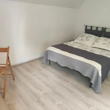 Privee Avec Vue Sur Le Jardin Проживание в семье *